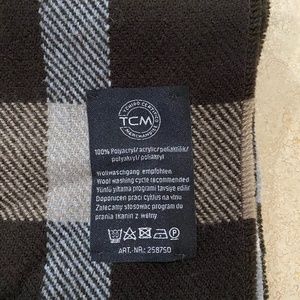 TCM Winter Scarf